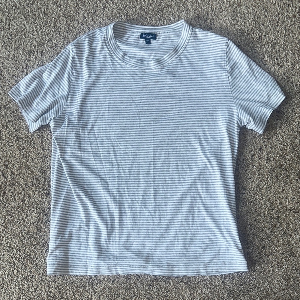Splendid Gray and White Short Sleeve Tee